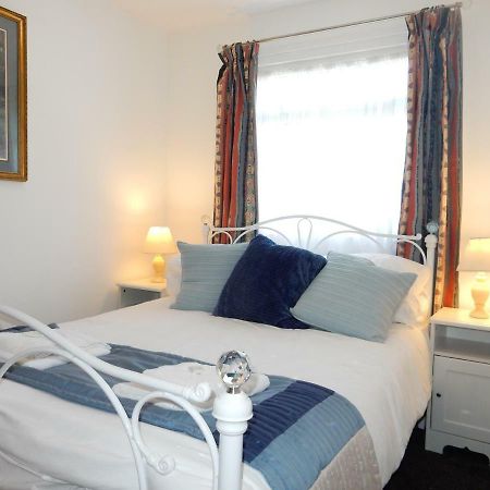 Dartmouth Chalet Holidays エクステリア 写真
