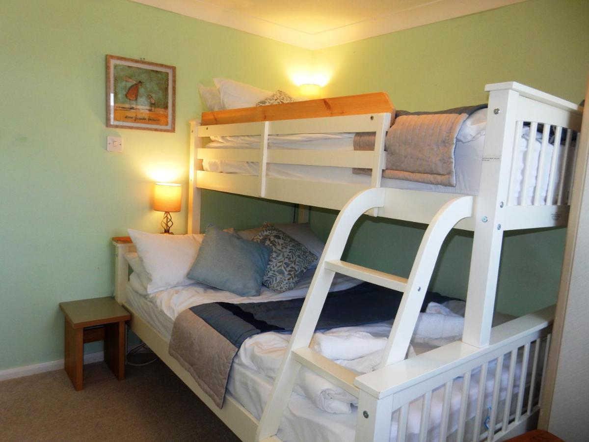 Dartmouth Chalet Holidays エクステリア 写真