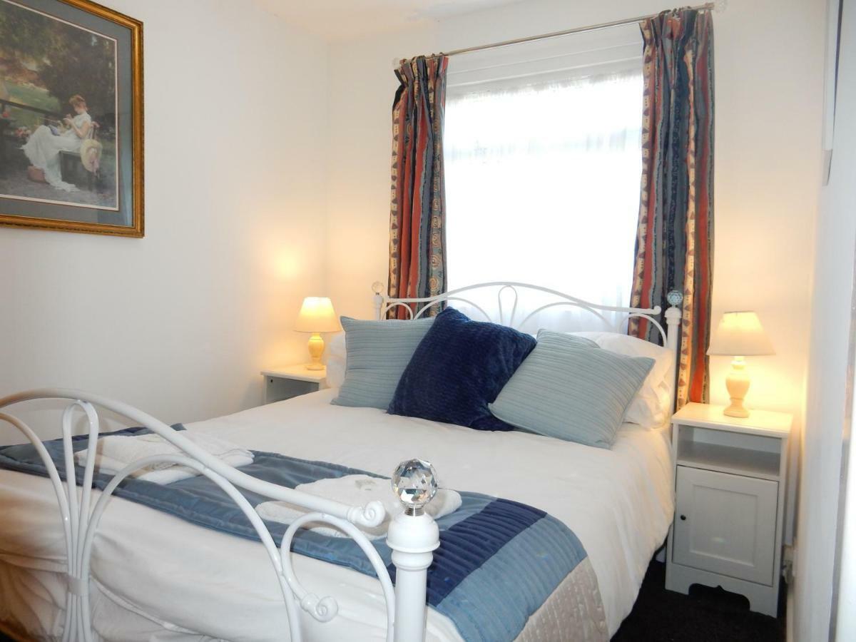 Dartmouth Chalet Holidays エクステリア 写真